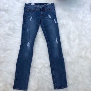 GAP SKINNY JEANS